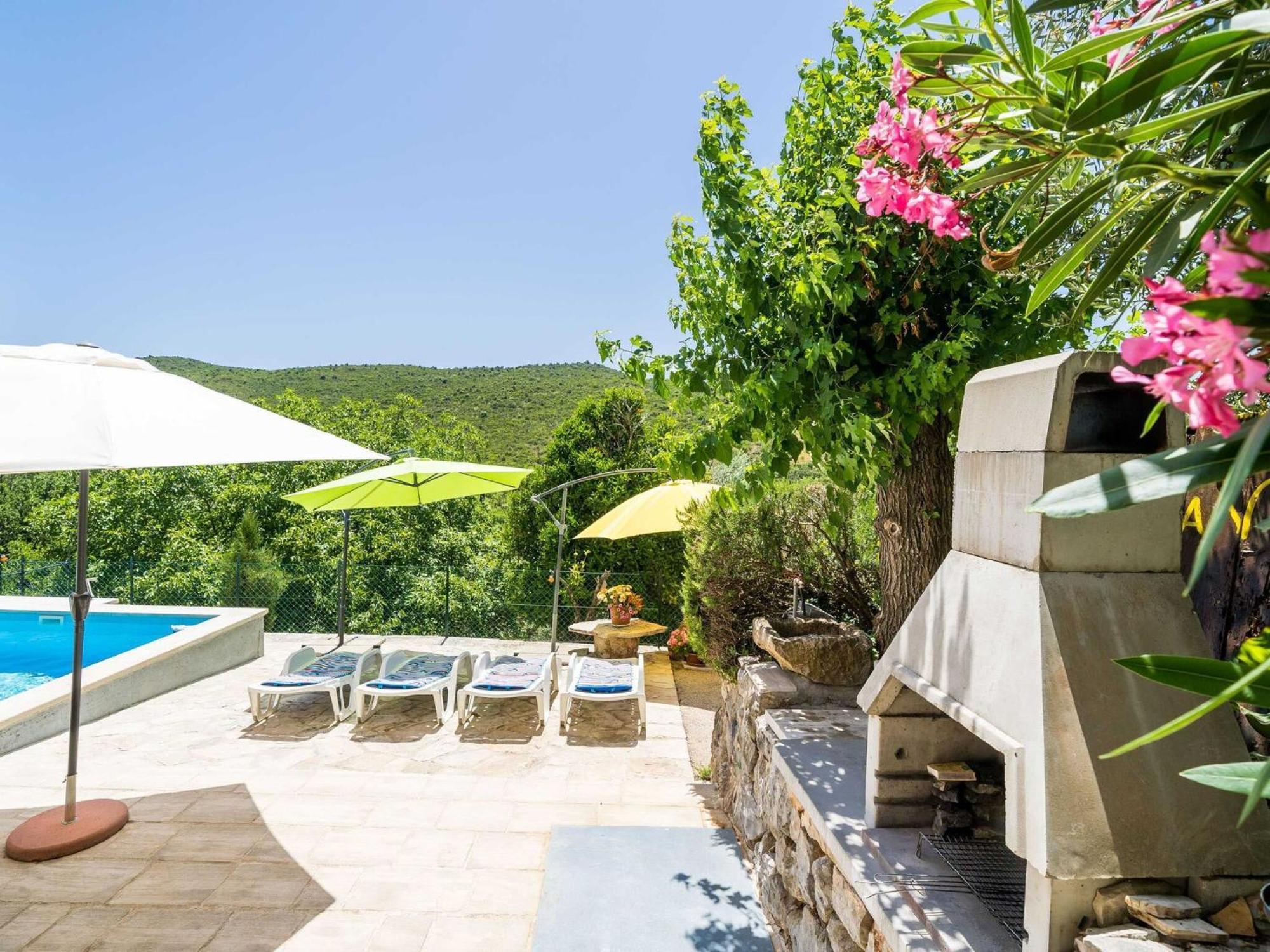 House Ko An-Four Bedroom Villa With Terrace And Swimming Pool Gruda エクステリア 写真