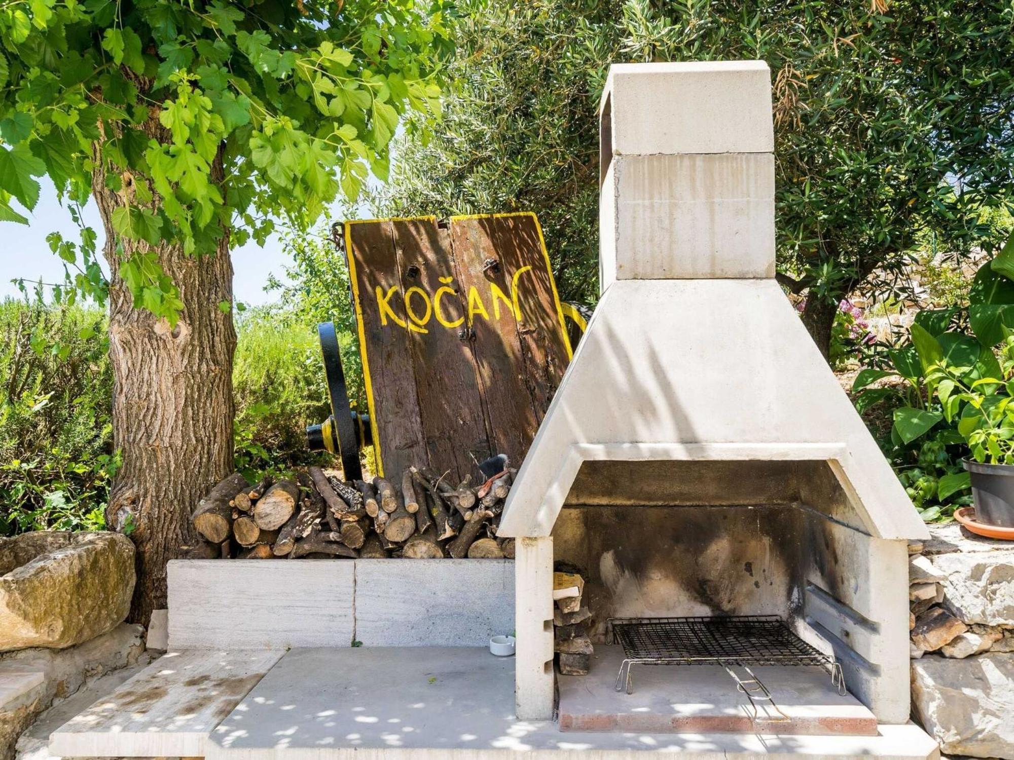 House Ko An-Four Bedroom Villa With Terrace And Swimming Pool Gruda エクステリア 写真